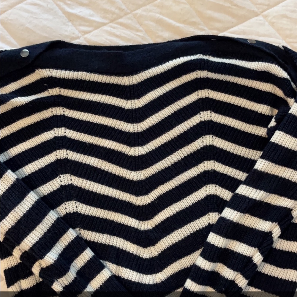 Jessica Simpson Navy sweater